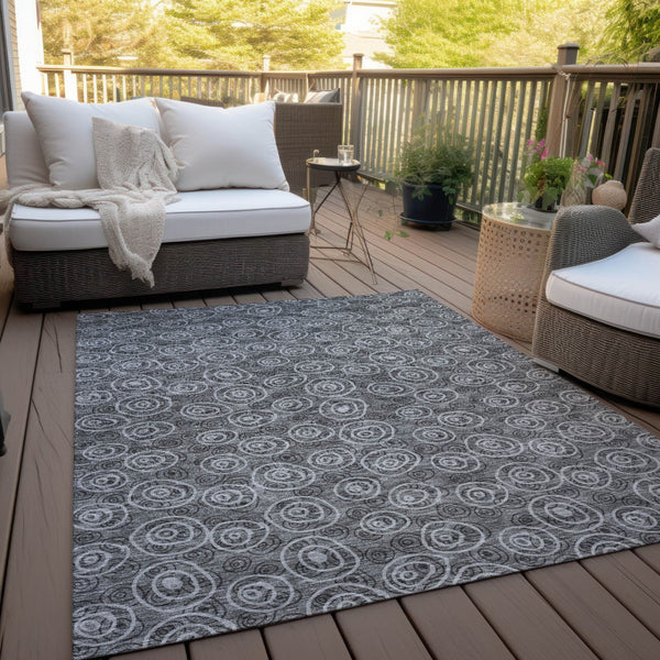 Homeroots 3' Stylish Black Gray And Ivory Geometric Washable Indoor Outdoor Area Rug For Any Space 5' X 8' Polyester 583355