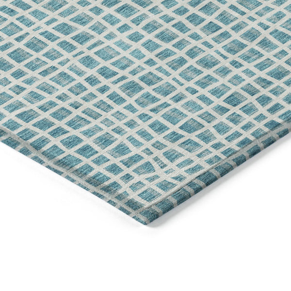 Homeroots 3' Stylish Black Gray And Ivory Striped Washable Rug For Indoor And Outdoor Spaces, Durable Design 5' X 8' Polyester 583463