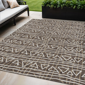Homeroots 3' Black Gray Ivory Geometric Washable Area Rug For Indoor Outdoor Spaces - Durable & Stylish! 5' X 8' Polyester 583487