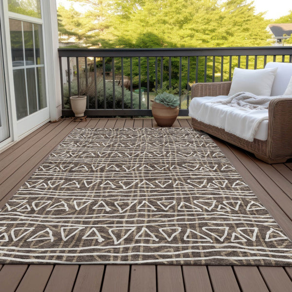 Homeroots 3' Black Gray Ivory Geometric Washable Area Rug For Indoor Outdoor Spaces - Durable & Stylish! 8' X 10' Polyester 583489