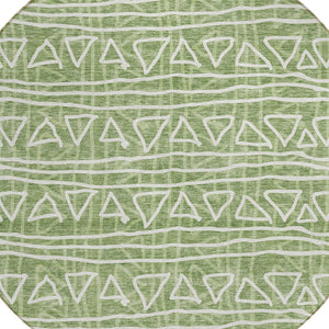 Homeroots 3' Black Gray Ivory Geometric Washable Area Rug For Indoor Outdoor Spaces - Durable & Stylish! 8' Round Polyester 583494