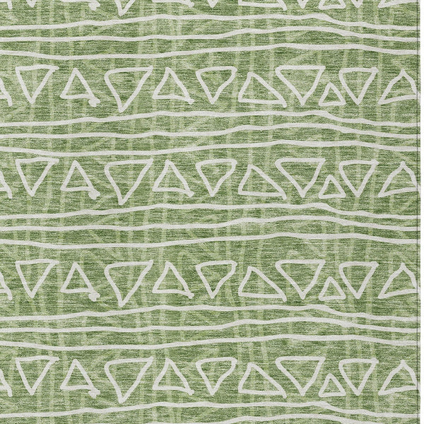 Homeroots 3' Black Gray Ivory Geometric Washable Area Rug For Indoor Outdoor Spaces - Durable & Stylish! 8' X 10' Polyester 583495