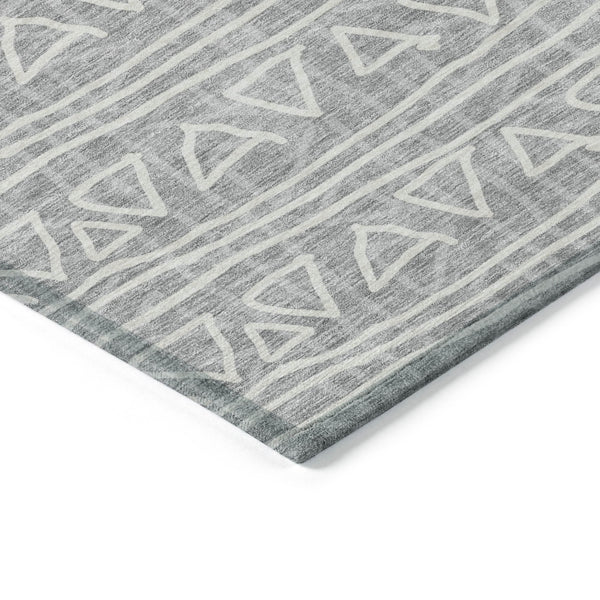 Homeroots 3' Black Gray Ivory Geometric Washable Area Rug For Indoor Outdoor Spaces - Durable & Stylish! 5' X 8' Polyester 583499