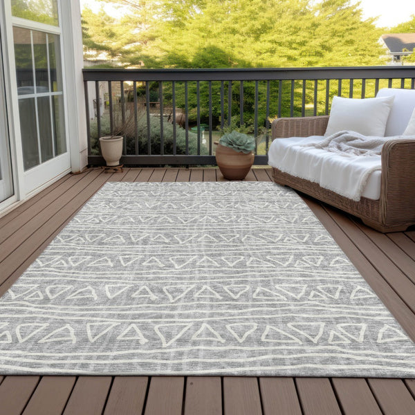 Homeroots 3' Black Gray Ivory Geometric Washable Area Rug For Indoor Outdoor Spaces - Durable & Stylish! 9' X 12' Polyester 583502