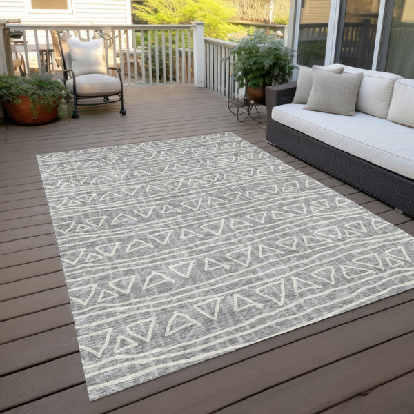 Homeroots 3' Black Gray Ivory Geometric Washable Area Rug For Indoor Outdoor Spaces - Durable & Stylish! 10' X 14' Polyester 583503