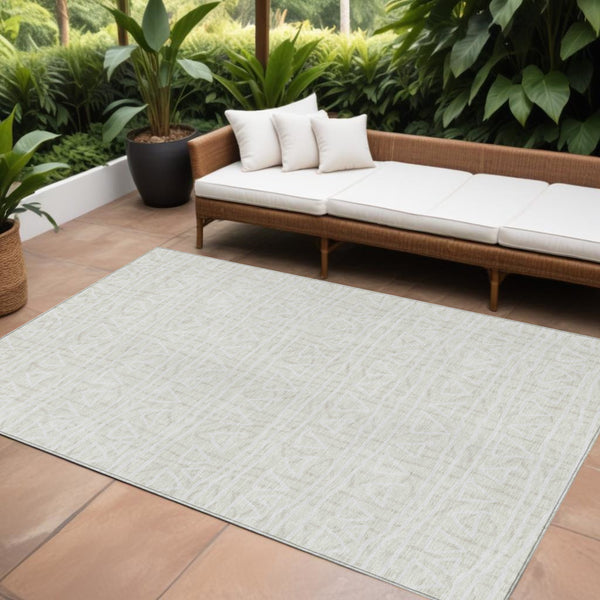 Homeroots 3' Black Gray Ivory Geometric Washable Area Rug For Indoor Outdoor Spaces - Durable & Stylish! 9' X 12' Polyester 583508