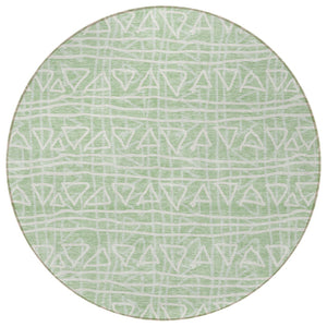 Homeroots 3' Black Gray Ivory Geometric Washable Area Rug For Indoor Outdoor Spaces - Durable & Stylish! 8' Round Polyester 583512