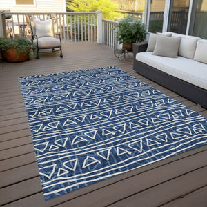 Homeroots 3' Black Gray Ivory Geometric Washable Area Rug For Indoor Outdoor Spaces - Durable & Stylish! 3' X 5' Polyester 583516