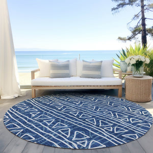 Homeroots 3' Black Gray Ivory Geometric Washable Area Rug For Indoor Outdoor Spaces - Durable & Stylish! 8' Round Polyester 583518