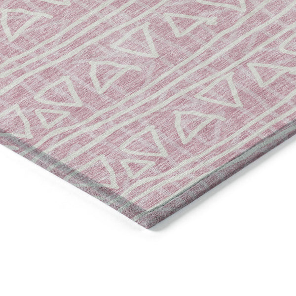 Homeroots 3' Black Gray Ivory Geometric Washable Area Rug For Indoor Outdoor Spaces - Durable & Stylish! 5' X 8' Polyester 583523