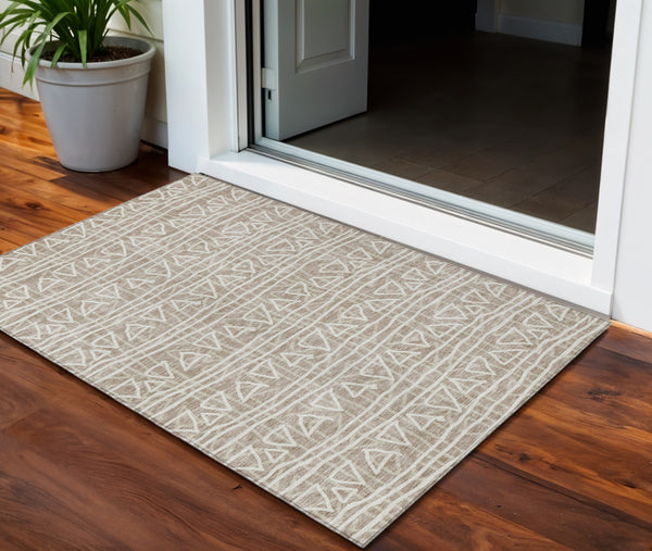 Homeroots 3' Black Gray Ivory Geometric Washable Area Rug For Indoor Outdoor Spaces - Durable & Stylish! 3' X 5' Polyester 583540