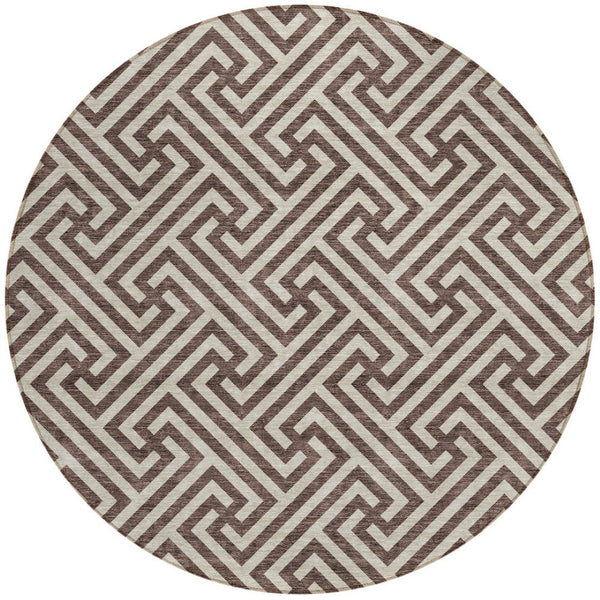 Homeroots 3' Black And Ivory Geometric Washable Area Rug For Indoor And Outdoor Spaces, Durable & Stylish 8' Round Polyester 583566