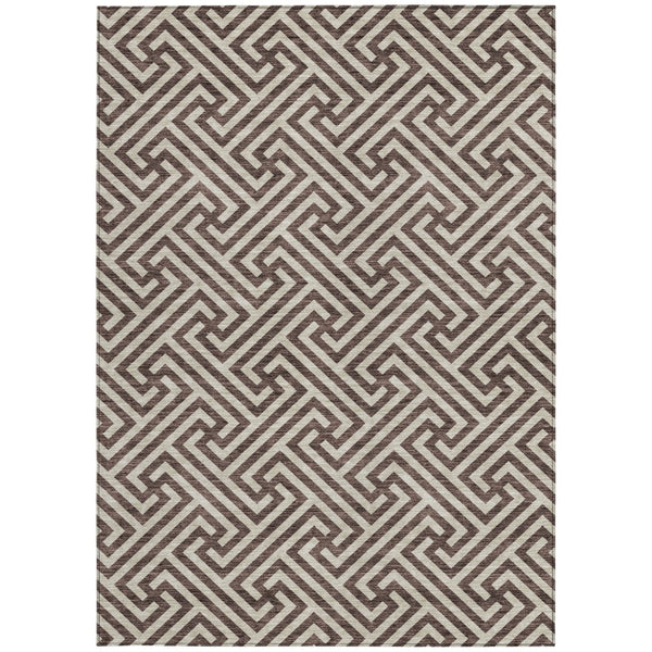 Homeroots 3' Black And Ivory Geometric Washable Area Rug For Indoor And Outdoor Spaces, Durable & Stylish 8' X 10' Polyester 583567