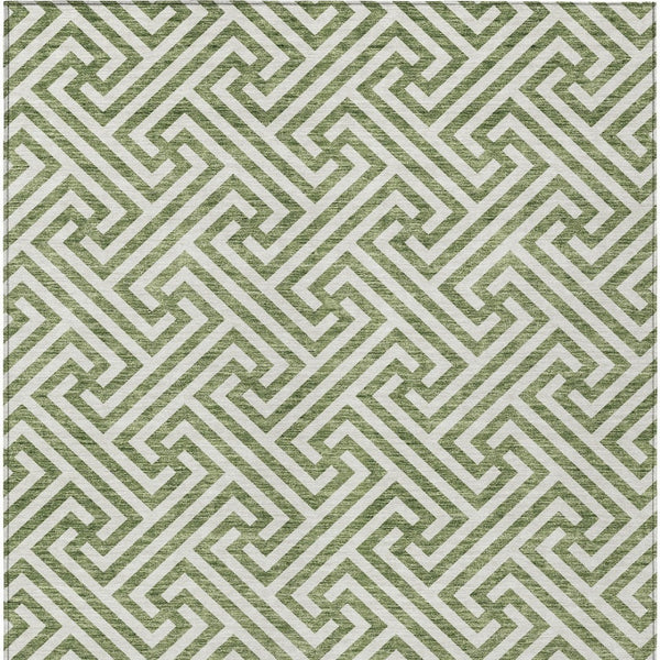 Homeroots 3' Black And Ivory Geometric Washable Area Rug For Indoor And Outdoor Spaces, Durable & Stylish 3' X 5' Polyester 583576