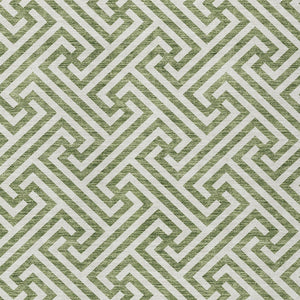 Homeroots 3' Black And Ivory Geometric Washable Area Rug For Indoor And Outdoor Spaces, Durable & Stylish 3' X 5' Polyester 583576