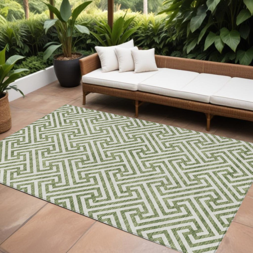 HomeRoots 5' Modern Green and Beige Geometric Washable Area Rug for Indoor and Outdoor High-Traffic Spaces 8' X 10' 583579