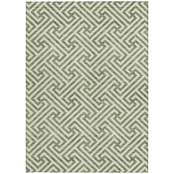 Homeroots 3' Black And Ivory Geometric Washable Area Rug For Indoor And Outdoor Spaces, Durable & Stylish 9' X 12' Polyester 583580