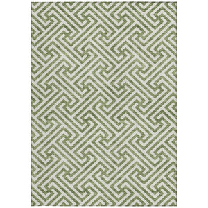 Homeroots 3' Black And Ivory Geometric Washable Area Rug For Indoor And Outdoor Spaces, Durable & Stylish 10' X 14' Polyester 583581