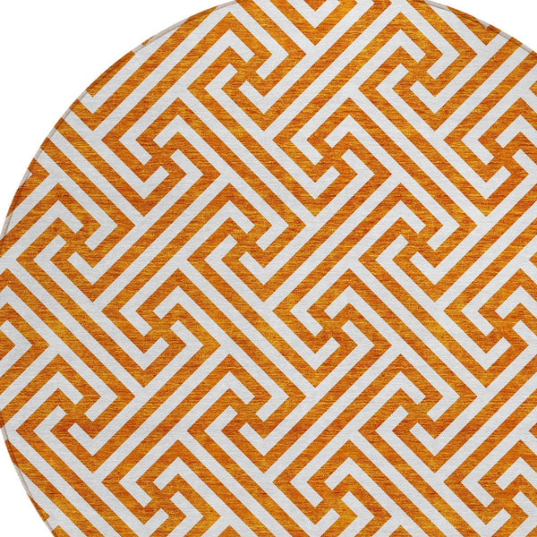 Homeroots 3' Black And Ivory Geometric Washable Area Rug For Indoor And Outdoor Spaces, Durable & Stylish 8' Round Polyester 583608