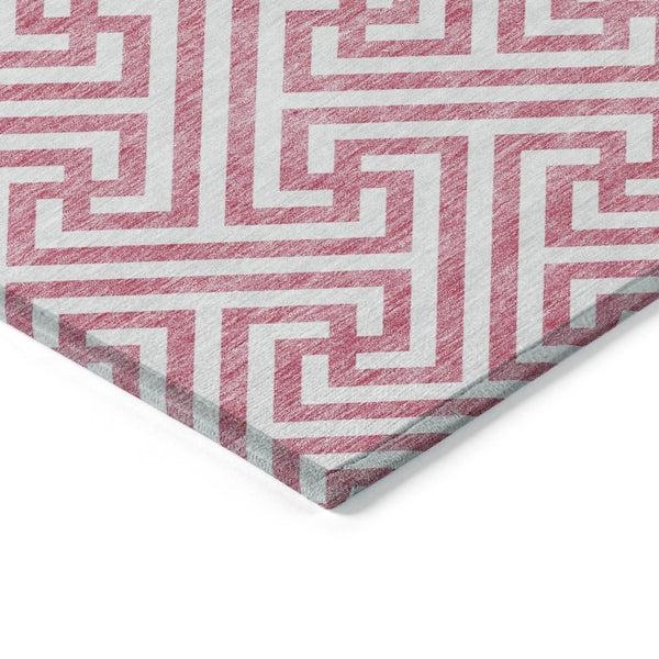 Homeroots 3' Black And Ivory Geometric Washable Area Rug For Indoor And Outdoor Spaces, Durable & Stylish 8' Round Polyester 583614