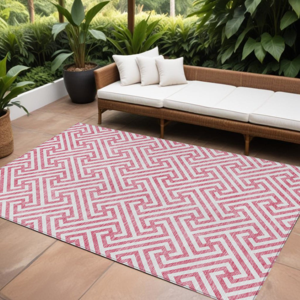 HomeRoots 9' Stylish Pink and Ivory Geometric Washable Indoor Outdoor Rug for Modern Spaces and Durability 9' X 12' 583616