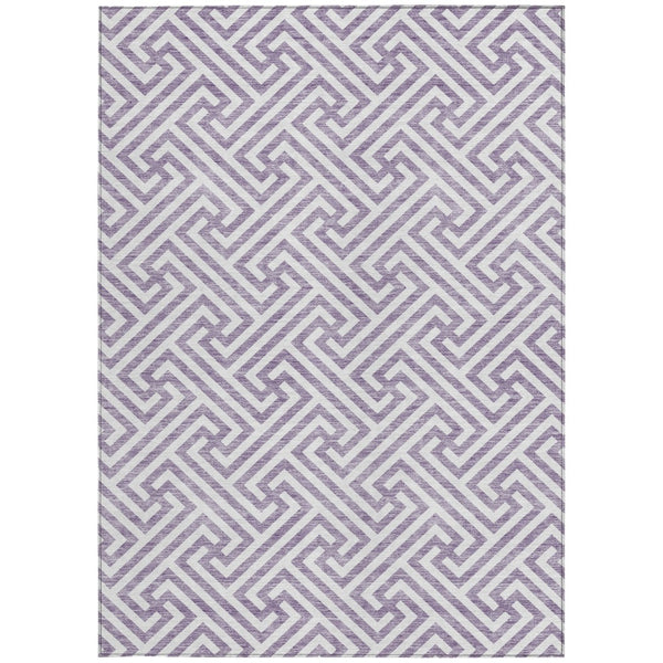 Homeroots 3' Black And Ivory Geometric Washable Area Rug For Indoor And Outdoor Spaces, Durable & Stylish 10' X 14' Polyester 583623