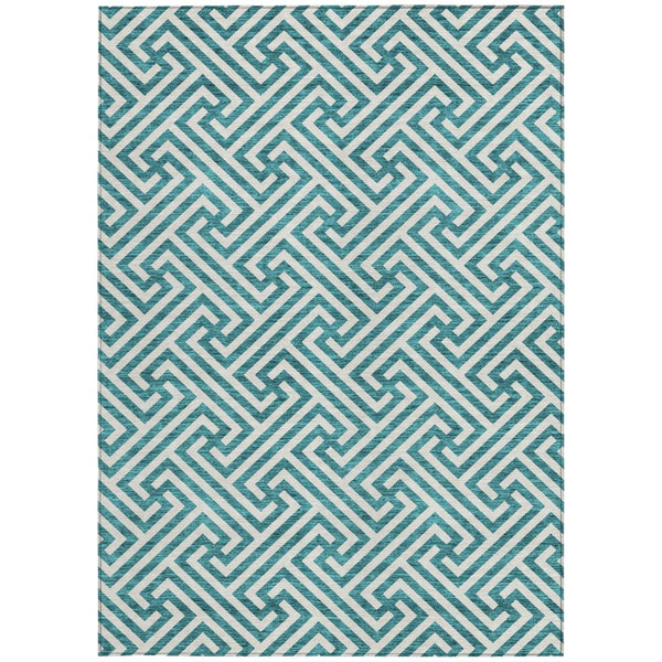 Homeroots 3' Black And Ivory Geometric Washable Area Rug For Indoor And Outdoor Spaces, Durable & Stylish 8' X 10' Polyester 583633