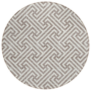 HomeRoots 5' Taupe and Ivory Geometric Washable Area Rug for Stylish Indoor and Outdoor Spaces - Durable Design 8' Round 583638