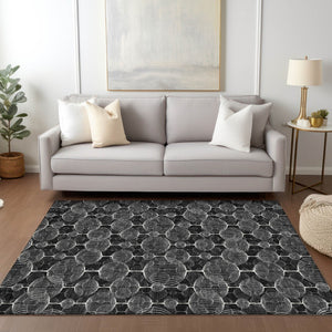 Homeroots 3' Artichoke Green Geometric Washable Area Rug - Perfect For Indoor And Outdoor Spaces, Durable Design 3' X 5' Polyester 583654