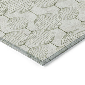 Homeroots 3' Artichoke Green Geometric Washable Area Rug - Perfect For Indoor And Outdoor Spaces, Durable Design 5' X 8' Polyester 583667