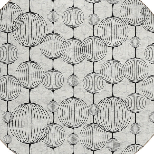 Homeroots 3' Artichoke Green Geometric Washable Area Rug - Perfect For Indoor And Outdoor Spaces, Durable Design 8' Round Polyester 583680