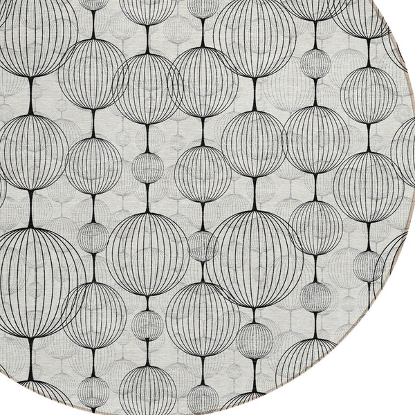 Homeroots 3' Artichoke Green Geometric Washable Area Rug - Perfect For Indoor And Outdoor Spaces, Durable Design 8' Round Polyester 583686