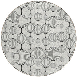 Homeroots 3' Artichoke Green Geometric Washable Area Rug - Perfect For Indoor And Outdoor Spaces, Durable Design 8' Round Polyester 583686