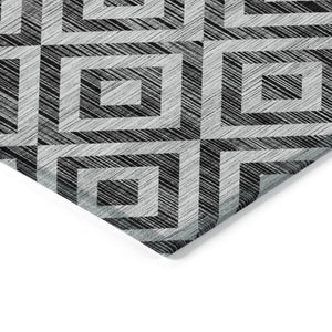 Homeroots 3' Stylish Black, Gray & Silver Geometric Washable Rug For Indoor/Outdoor Spaces - Durable Design 8' X 10' Polyester 583693