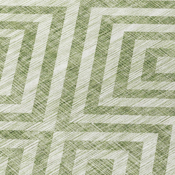 Homeroots 3' Stylish Black, Gray & Silver Geometric Washable Rug For Indoor/Outdoor Spaces - Durable Design 3' X 5' Polyester 583702