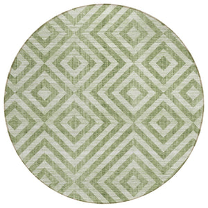 HomeRoots 5' Green and Beige Geometric Area Rug – Durable, Washable Design for Indoor and Outdoor Spaces 8' Round 583704