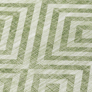 Homeroots 3' Stylish Black, Gray & Silver Geometric Washable Rug For Indoor/Outdoor Spaces - Durable Design 8' X 10' Polyester 583705