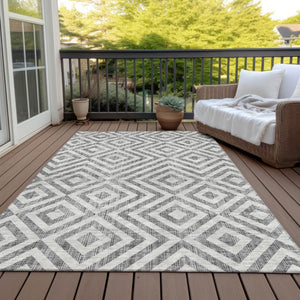 Homeroots 3' Stylish Black, Gray & Silver Geometric Washable Rug For Indoor/Outdoor Spaces - Durable Design 9' X 12' Polyester 583718
