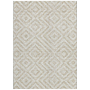 Homeroots 3' Stylish Black, Gray & Silver Geometric Washable Rug For Indoor/Outdoor Spaces - Durable Design 5' X 8' Polyester 583721