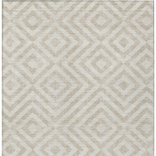 Homeroots 3' Stylish Black, Gray & Silver Geometric Washable Rug For Indoor/Outdoor Spaces - Durable Design 5' X 8' Polyester 583721