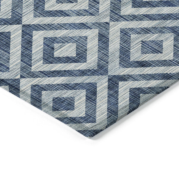 Homeroots 3' Stylish Black, Gray & Silver Geometric Washable Rug For Indoor/Outdoor Spaces - Durable Design 5' X 8' Polyester 583727