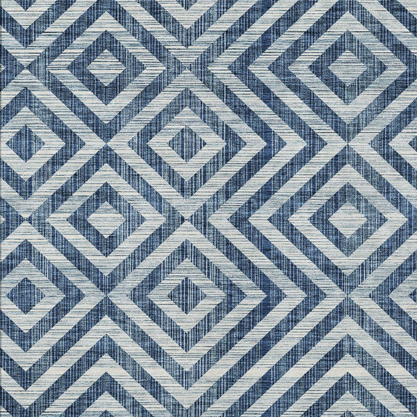 Homeroots 3' Stylish Black, Gray & Silver Geometric Washable Rug For Indoor/Outdoor Spaces - Durable Design 5' X 8' Polyester 583727