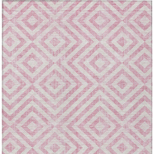 Homeroots 3' Stylish Black, Gray & Silver Geometric Washable Rug For Indoor/Outdoor Spaces - Durable Design 5' X 8' Polyester 583733