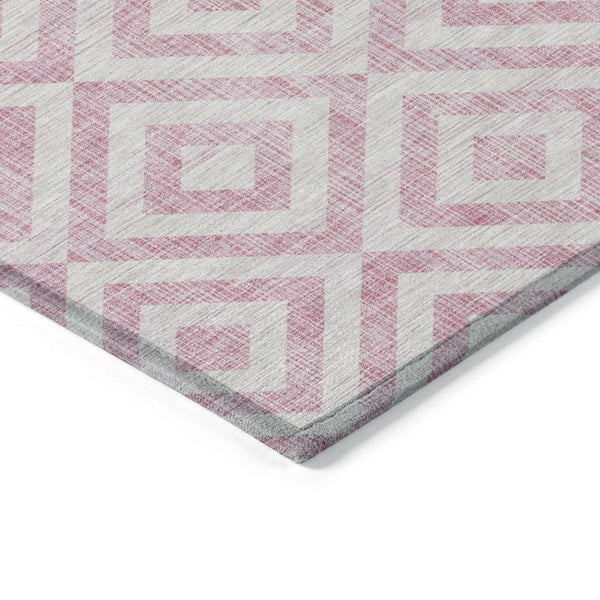 Homeroots 3' Stylish Black, Gray & Silver Geometric Washable Rug For Indoor/Outdoor Spaces - Durable Design 10' X 14' Polyester 583737