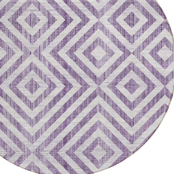 Homeroots 3' Stylish Black, Gray & Silver Geometric Washable Rug For Indoor/Outdoor Spaces - Durable Design 8' Round Polyester 583740