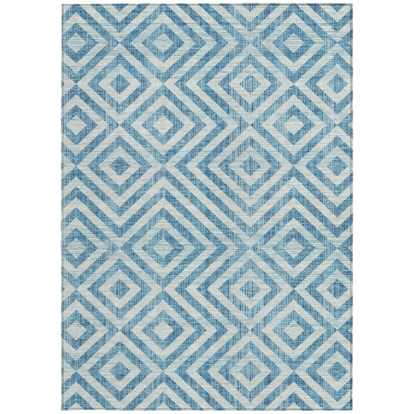 Homeroots 3' Stylish Black, Gray & Silver Geometric Washable Rug For Indoor/Outdoor Spaces - Durable Design 5' X 8' Polyester 583751