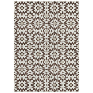 Homeroots 3' Black Gray Silver Floral Medallion Washable Area Rug For Stylish Indoor & Outdoor Spaces 3' X 5' Polyester 583768