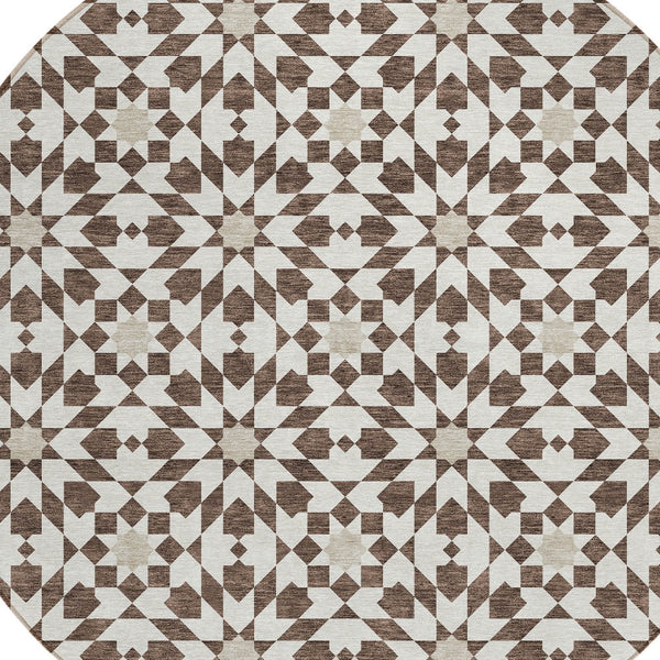 Homeroots 3' Black Gray Silver Floral Medallion Washable Area Rug For Stylish Indoor & Outdoor Spaces 8' Round Polyester 583770