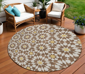 Homeroots 3' Black Gray Silver Floral Medallion Washable Area Rug For Stylish Indoor & Outdoor Spaces 8' Round Polyester 583782