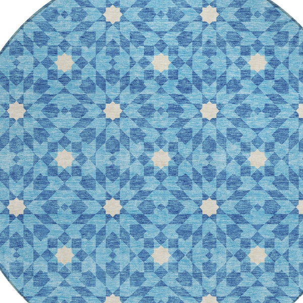 Homeroots 3' Black Gray Silver Floral Medallion Washable Area Rug For Stylish Indoor & Outdoor Spaces 8' Round Polyester 583788